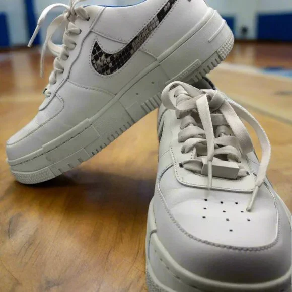 Nike Air Force One Pixel! Size 7.5 - Picture 5 of 6